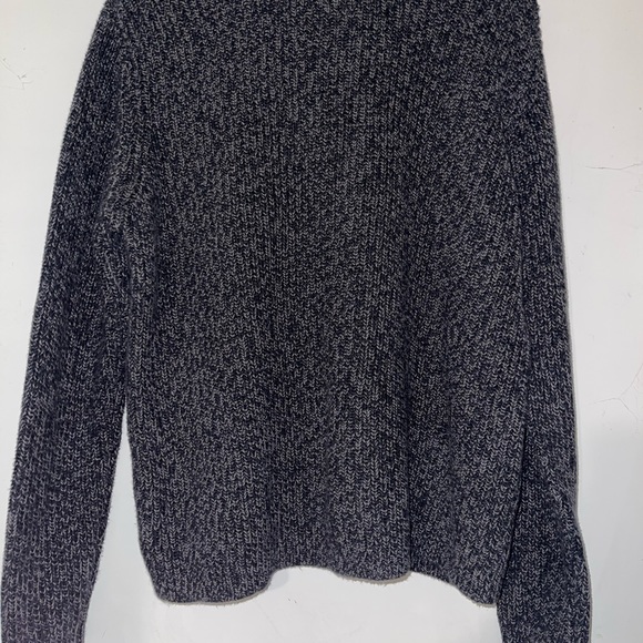 Sweater - Picture 2 of 4